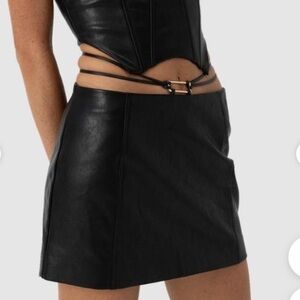Jagger and stone women’s black leather skirt